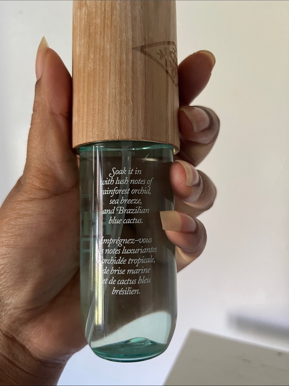 Sol de Janeiro Refresco Paraíso Perfume Mist — Green & Wood-Tone - Picture 3 of 4